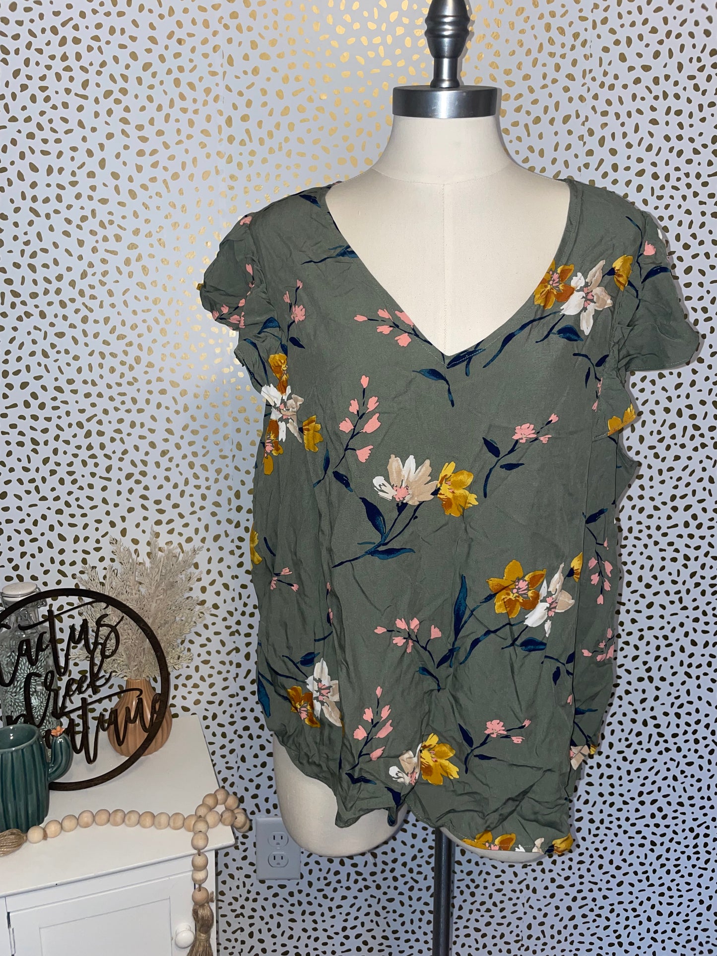 Ruffle sleeve blouse old navy *final sale * xl