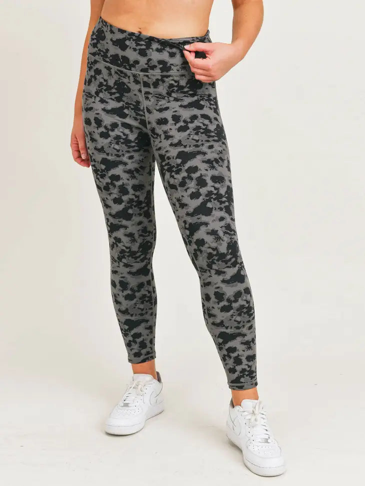 Textured Spotted Highwaist Leggings