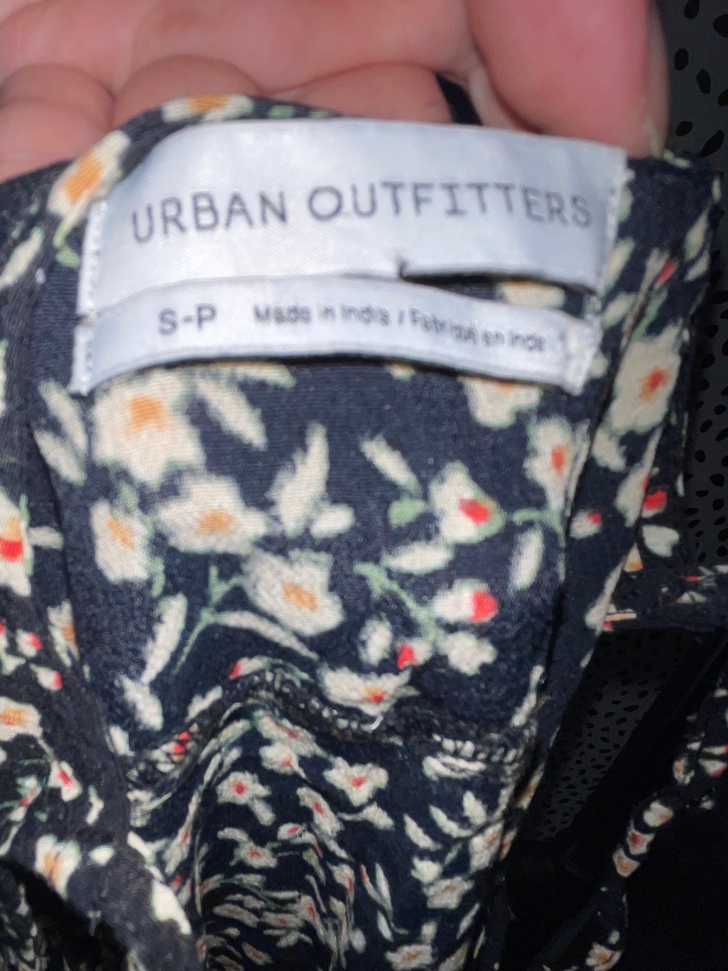 Urban outfitters small *final sale*