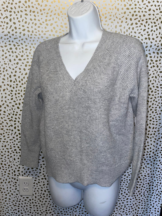 Old navy sweater XS *final sale*