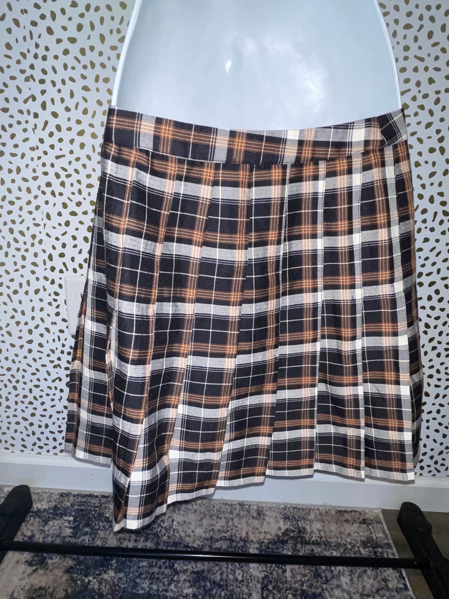 Urban outfitters plaid skirt small *final sale*