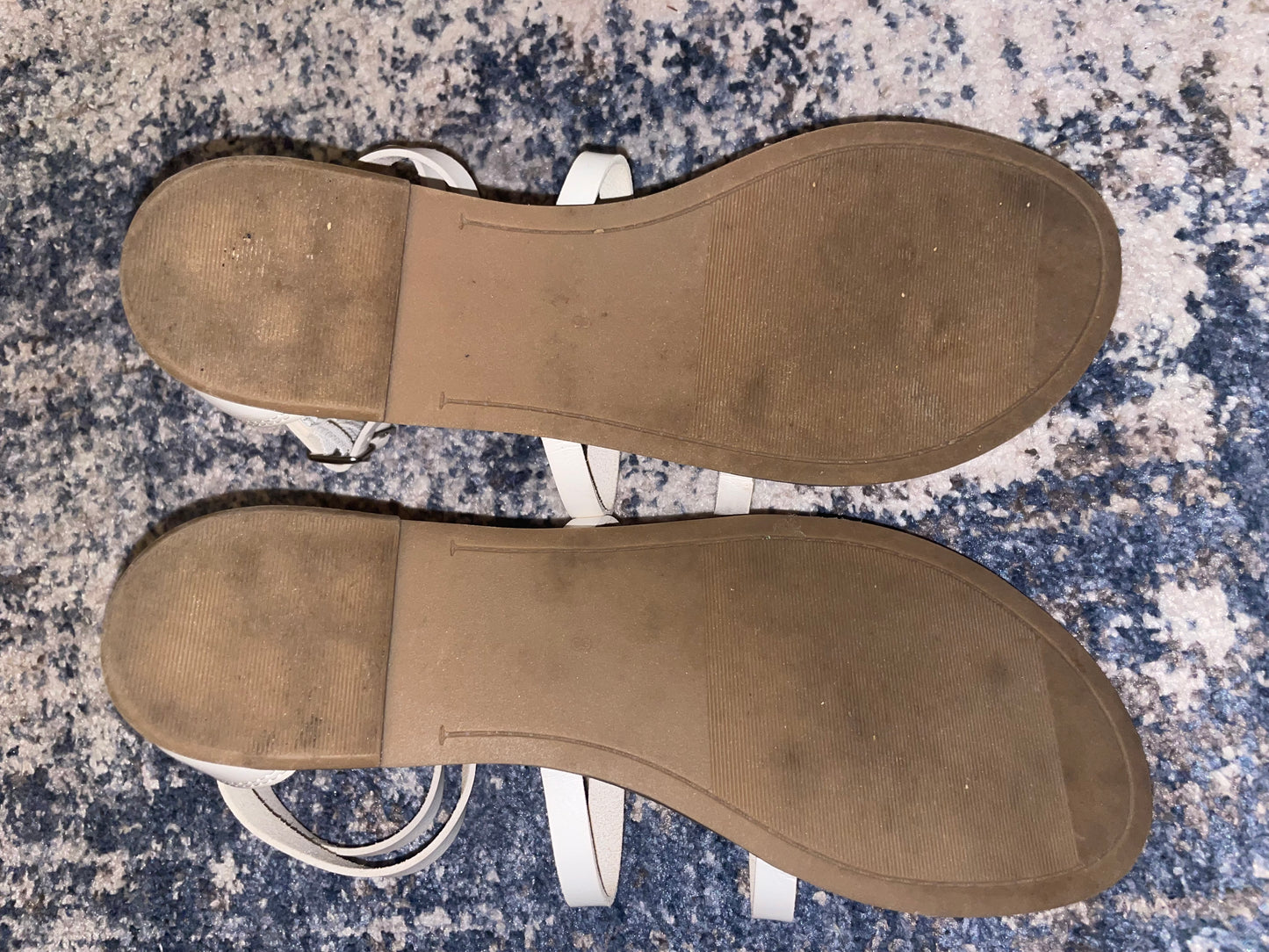 Old navy size 8 gladiator flat *finals sale*