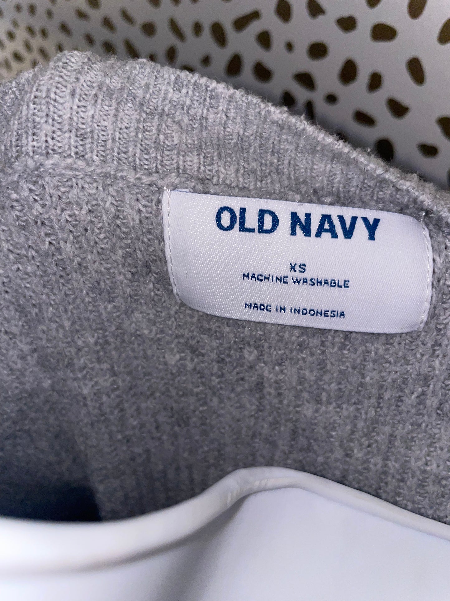 Old navy sweater XS *final sale*