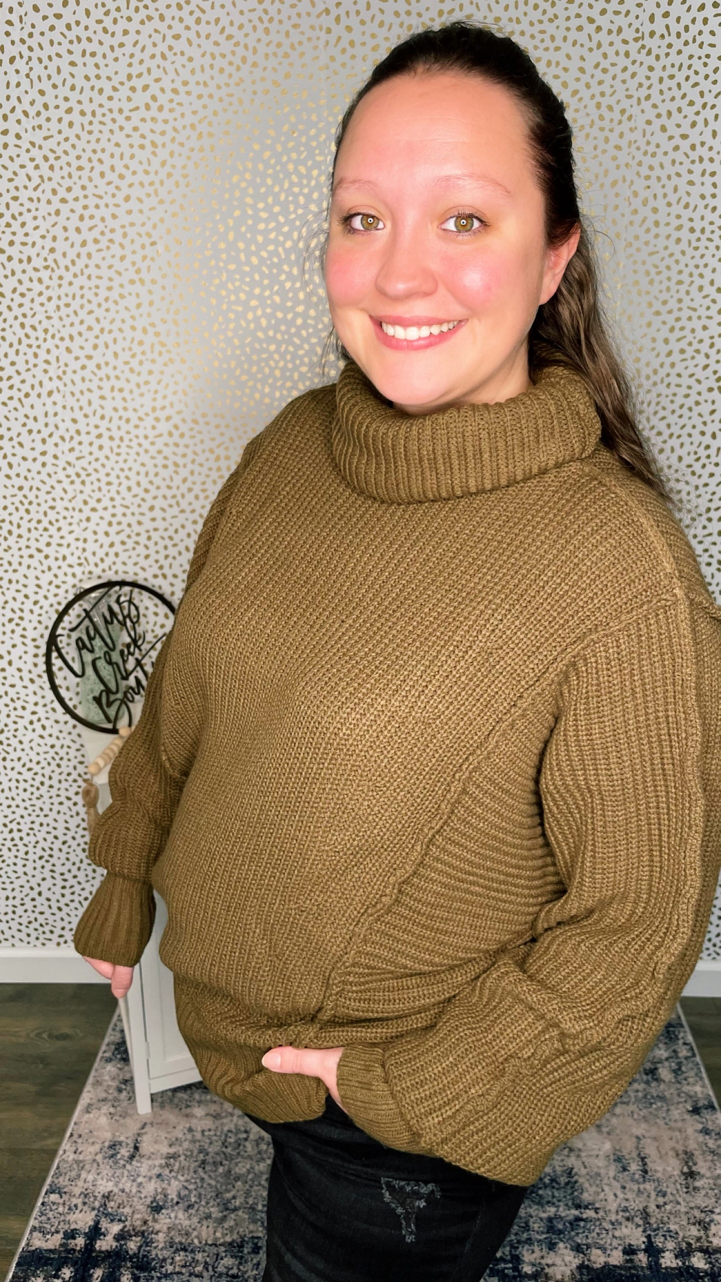 Oversized Turtle Neck Sweater Olive